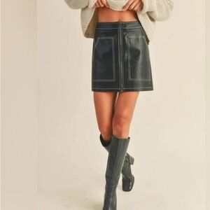 Elegant Black Mini Skirt